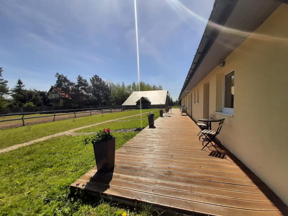 Nowa Wola 58 - 200qm appartment in a small village, with pool, sauna and big garden Apartment in Poland