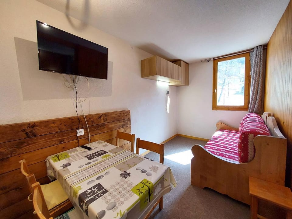 Studio divisible pour 4 pers, vue sur sapins, animaux admis - FR-1-353-90 Apartment in Landry