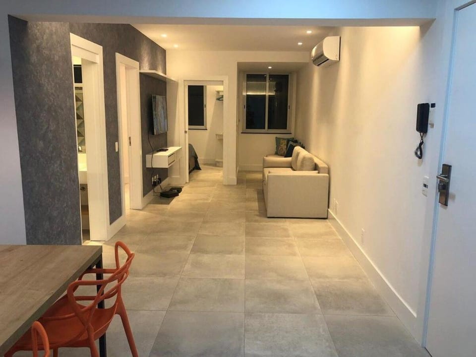 Novíssimo 2 quartos na quadra da praia Apartment in Rio de Janeiro