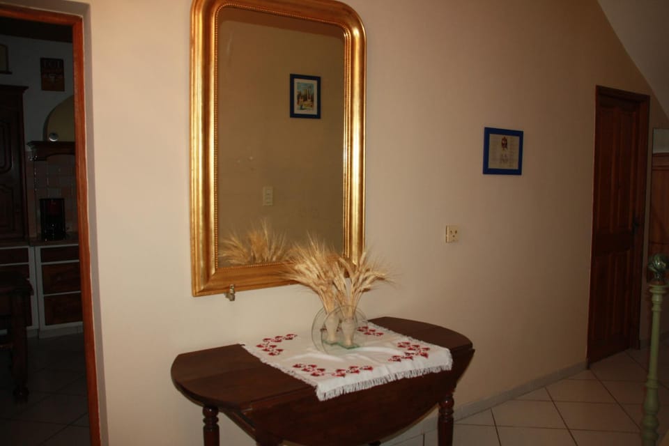 Lobby or reception, Other