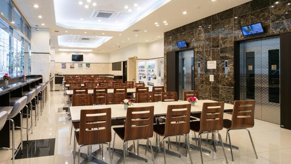 Restaurant/places to eat, Lobby or reception