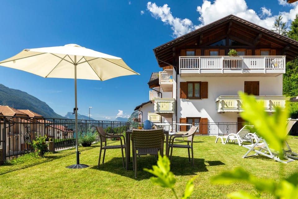 Appartamenti Residenza Pineta Apartment in Molveno