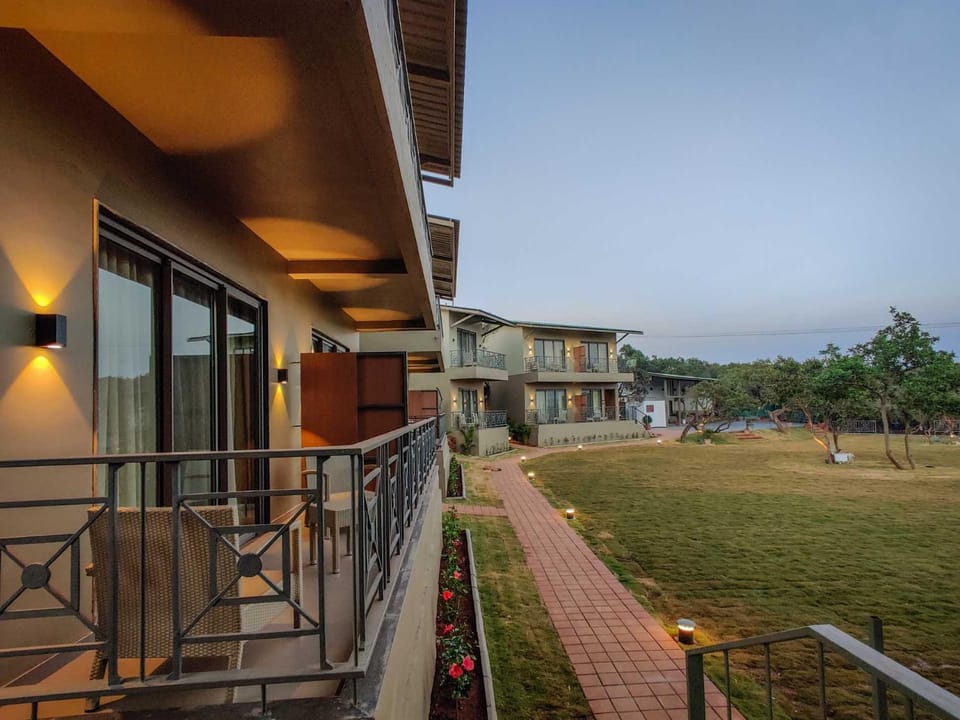 Balcony/Terrace, Garden view