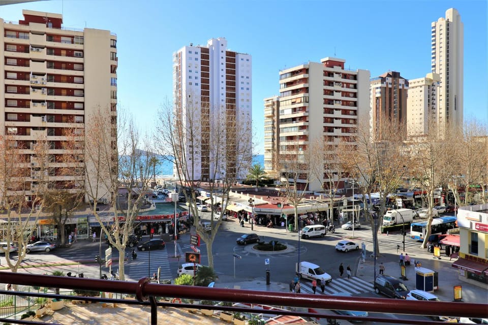 Nearby landmark, Restaurant/places to eat, Off site, Day, Neighbourhood, Winter, View (from property/room), Balcony/Terrace, Other, Beach, On site, Sea view, Street view, Area and facilities, Supermarket/grocery shop, Shopping Area, Quiet street view