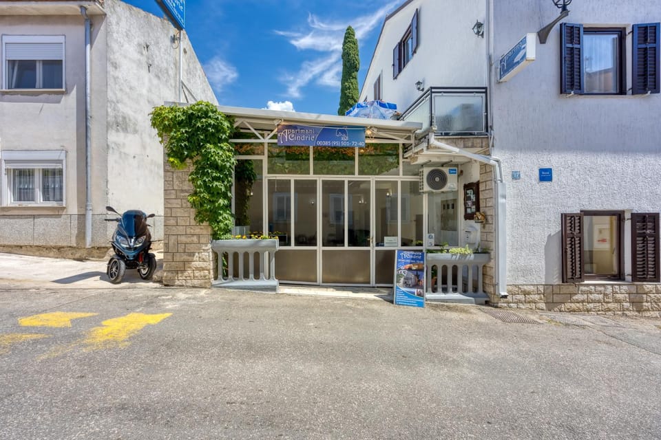 Property building, Day