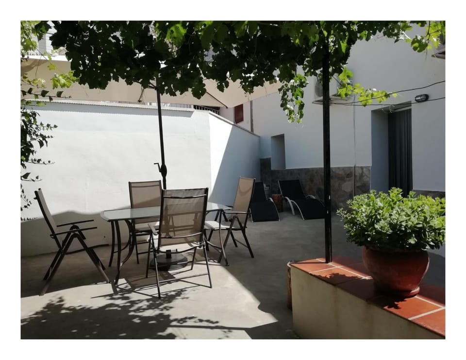 Casa Rural El Abejorro House in Valencian Community