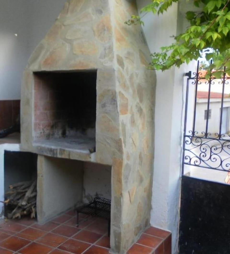 Casa Rural El Abejorro House in Valencian Community