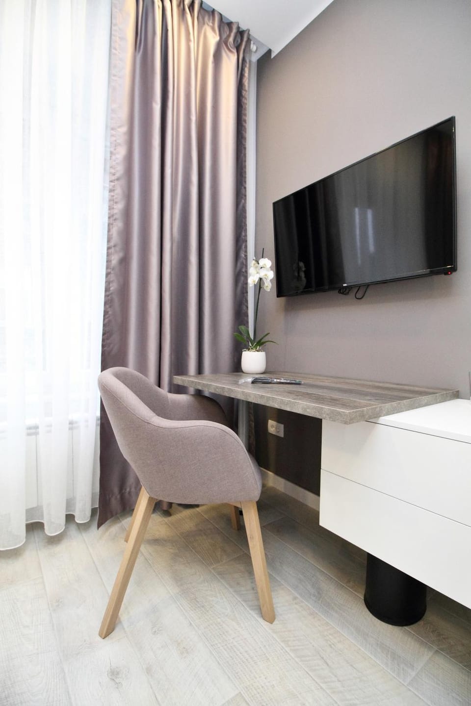 TV and multimedia, Seating area