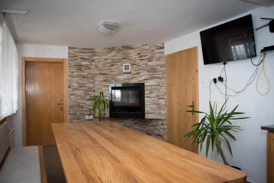 Dining area, flat iron