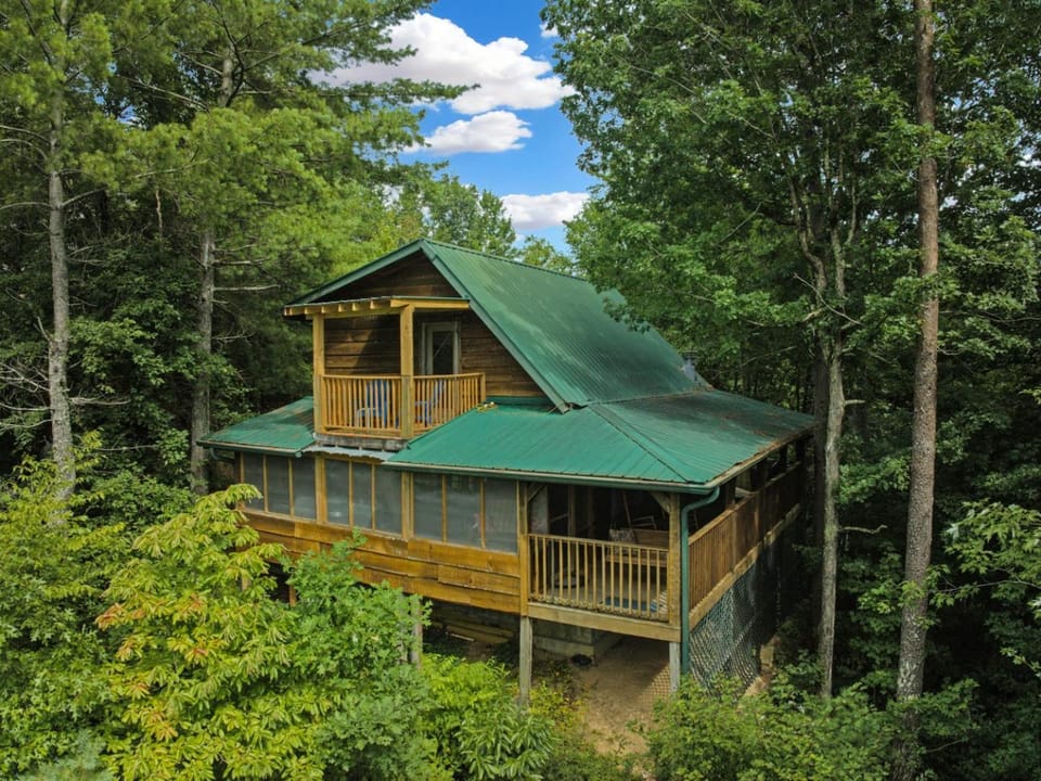 Secluded Sevierville Cabin w/ Hot Tub! Cabin in Sevier County
