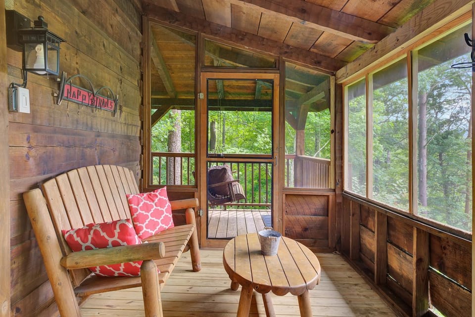 Secluded Sevierville Cabin w/ Hot Tub! Cabin in Sevier County