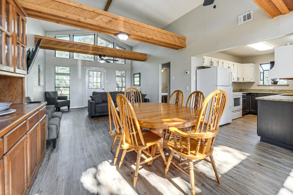 Canyon Lake House with Porch, Views and Private Gazebo House in Canyon Lake