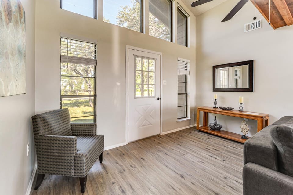 Canyon Lake House with Porch, Views and Private Gazebo House in Canyon Lake