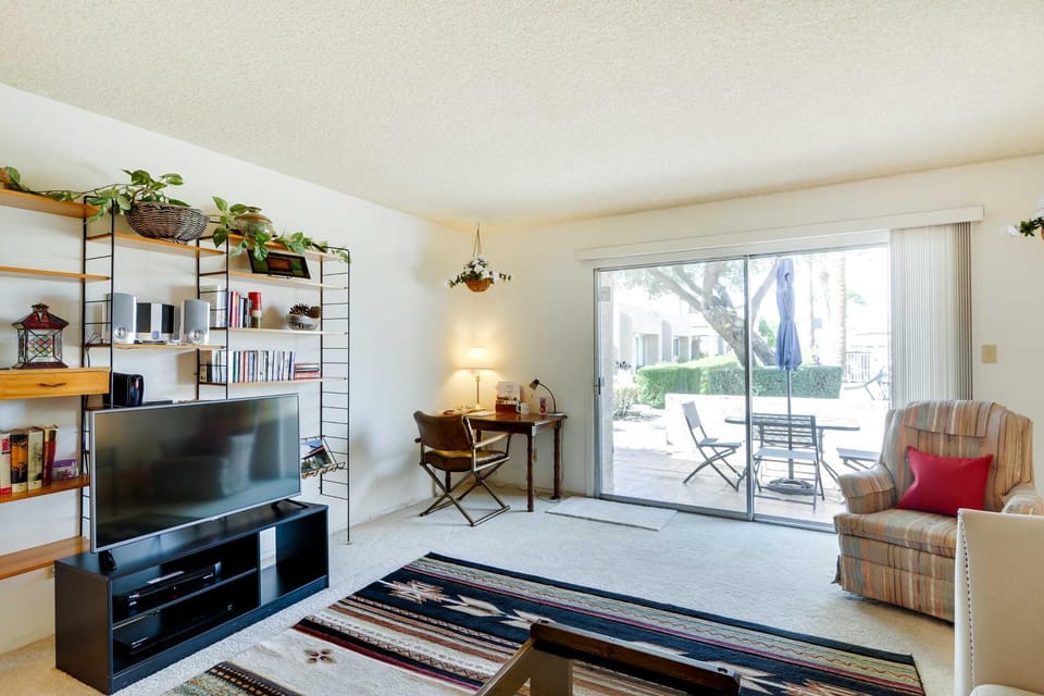Pool Access! Pet-Friendly Snowbird Retreat in Mesa House in Mesa