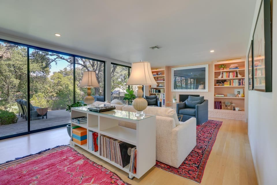 Modern Austin Home with Yard about 1 Mi from ACL! House in Zilker