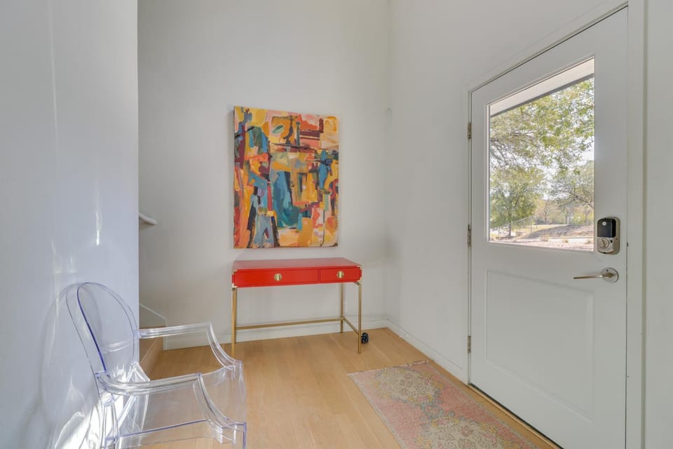 Modern Austin Home with Yard about 1 Mi from ACL! House in Zilker