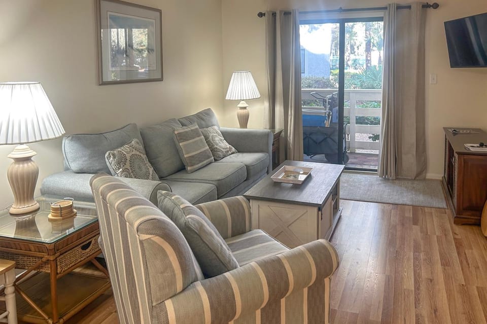 Walk to Beach: Resort-Style Hilton Head Condo! House in Hilton Head Island