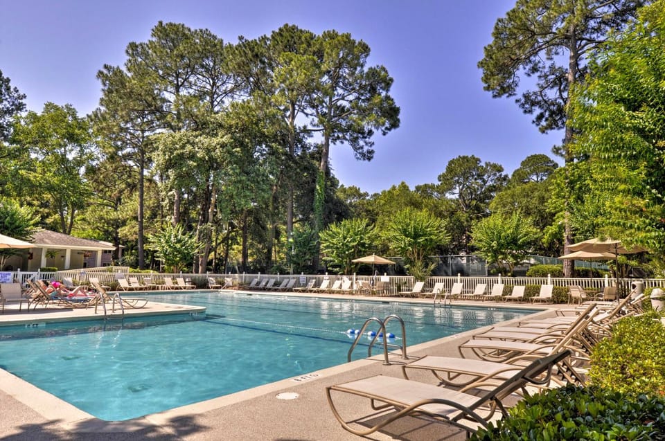 Walk to Beach: Resort-Style Hilton Head Condo! House in Hilton Head Island