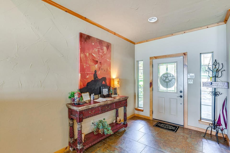 Views & Private Dock: Lakefront Eustace House! House in Cedar Creek Reservoir