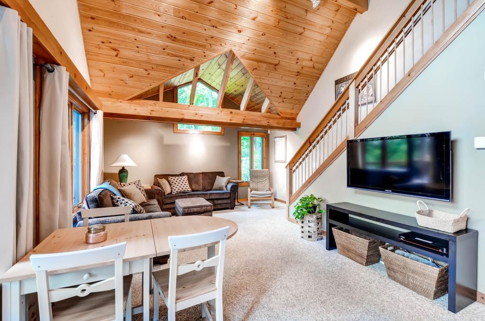 Waterfront Highland Lake Home w/ Deck + Dock House in Vernon Township