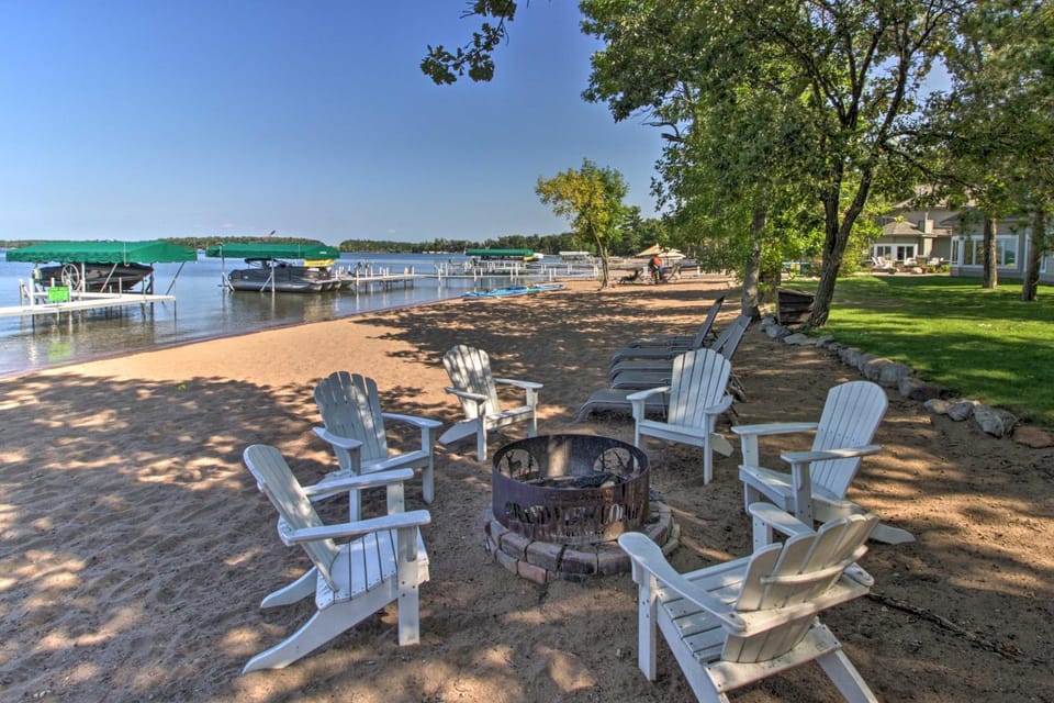 Alluring Nisswa Cabin on Gull Lake w/ Fireplace! Cabin in Nisswa