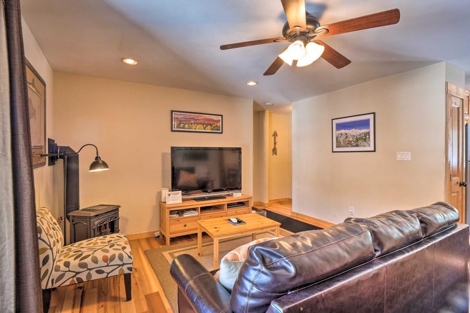 Blue River Condo w/ Views - 5 Mi to Breckenridge! House in Blue River