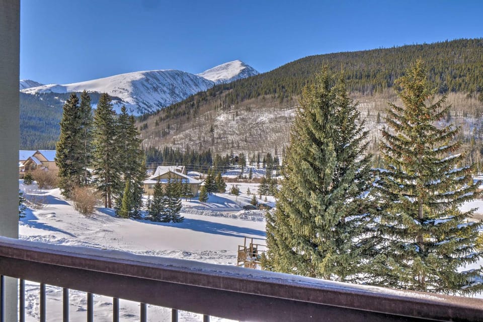 Blue River Condo w/ Views - 5 Mi to Breckenridge! House in Blue River