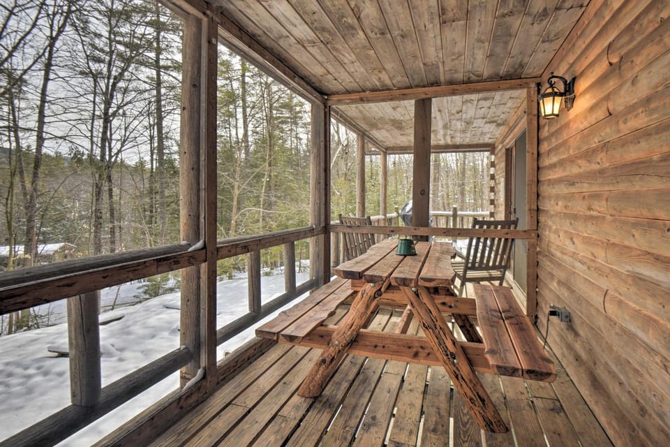Rustic Madison 'Treehouse' Cabin with Game Room! Cabin in Madison