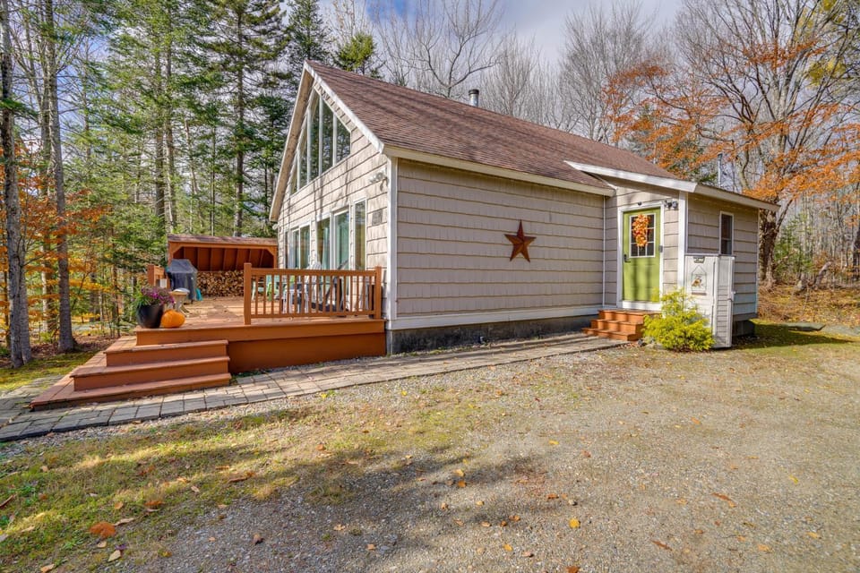 1 Mi to Mt Snow: 'Luna Stella' Home w/ Fireplace House in Dover