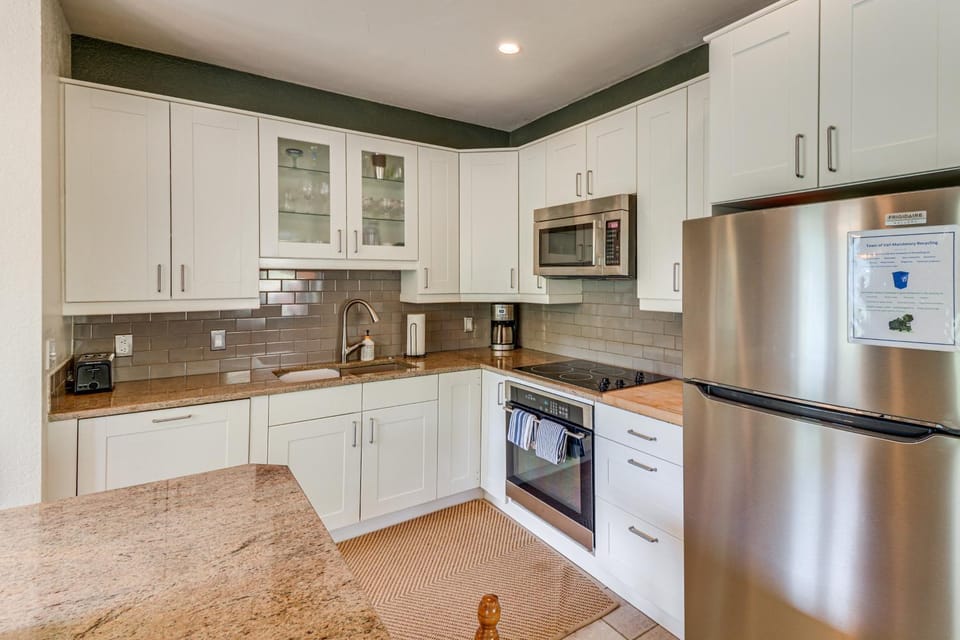 Updated Vail Home 10-Min Walk to Lionshead Village House in Vail