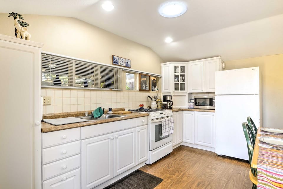 Cozy Arroyo Grande Cottage w/ Patio & Grill! House in Arroyo Grande