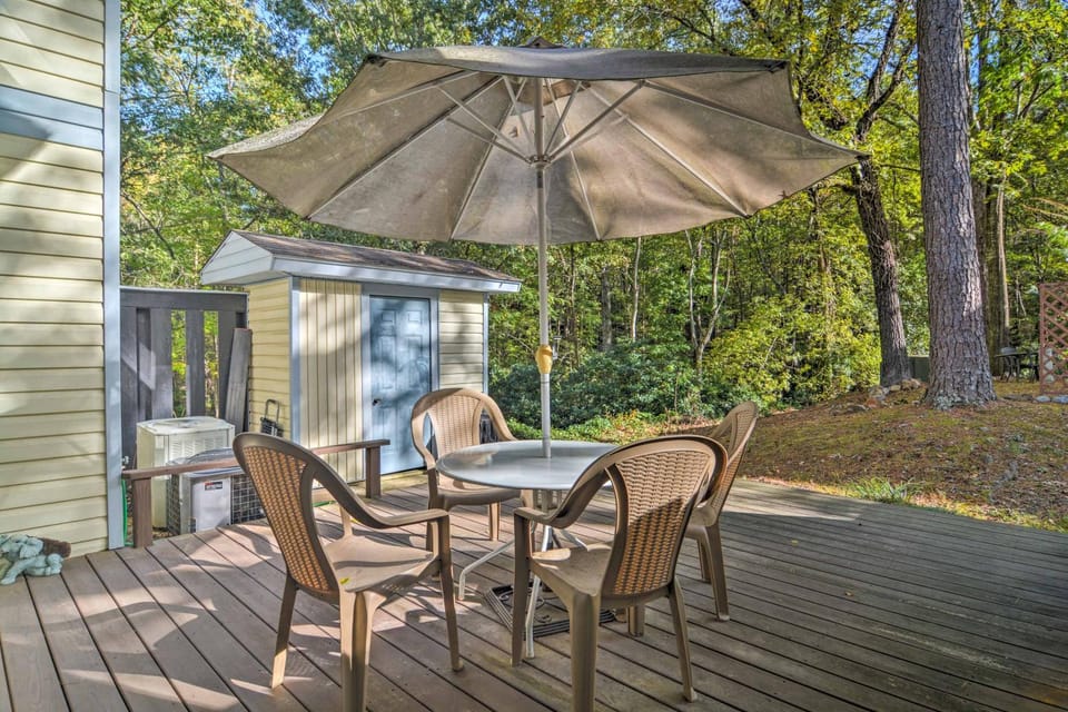 Lakefront Townhome w/ View in Hot Springs Village! House in Garland County