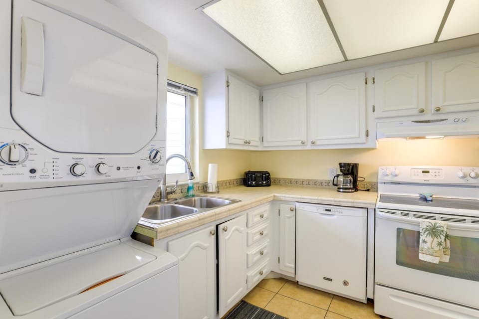 Oceanfront Cocoa Beach Condo w/ View: Walk to Pier House in Cocoa Beach