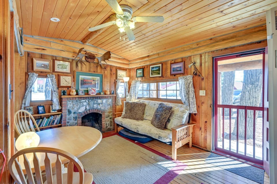 'Autumnsong Fireside' Cabin Near Dtwn Buena Vista! Cabin in Buena Vista