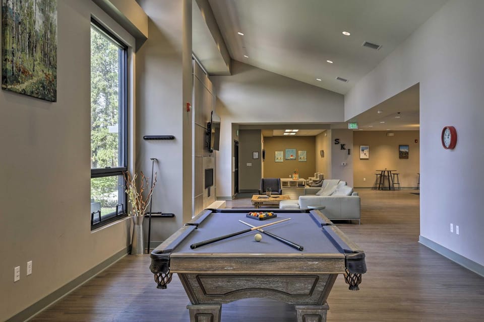 Winter Park Condo on Bus Route, 2 Blocks to Dtwn! House in Fraser