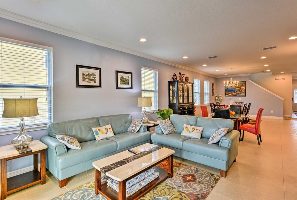 5 Mi to Disney: Oasis w/ Pool & Patio House in Four Corners