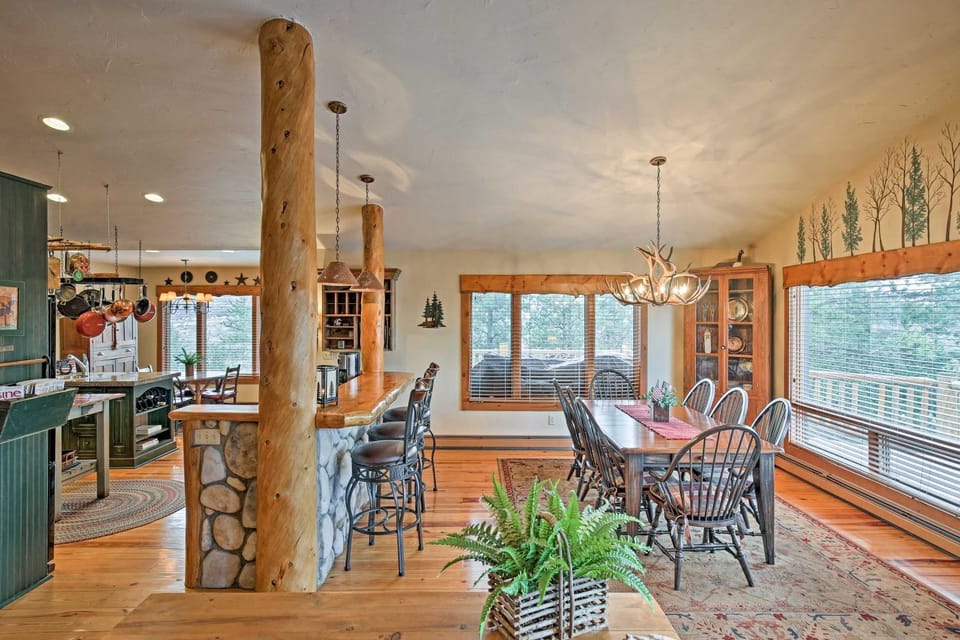 2 Mi to Skiing: Mtn-View Home w/ Deck in Granby! House in Granby