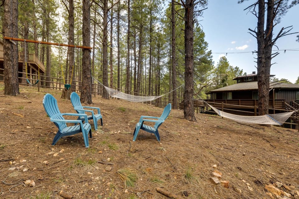 10 Mi to Downtown Flagstaff: Home w/ EV Charger House in Kachina Village