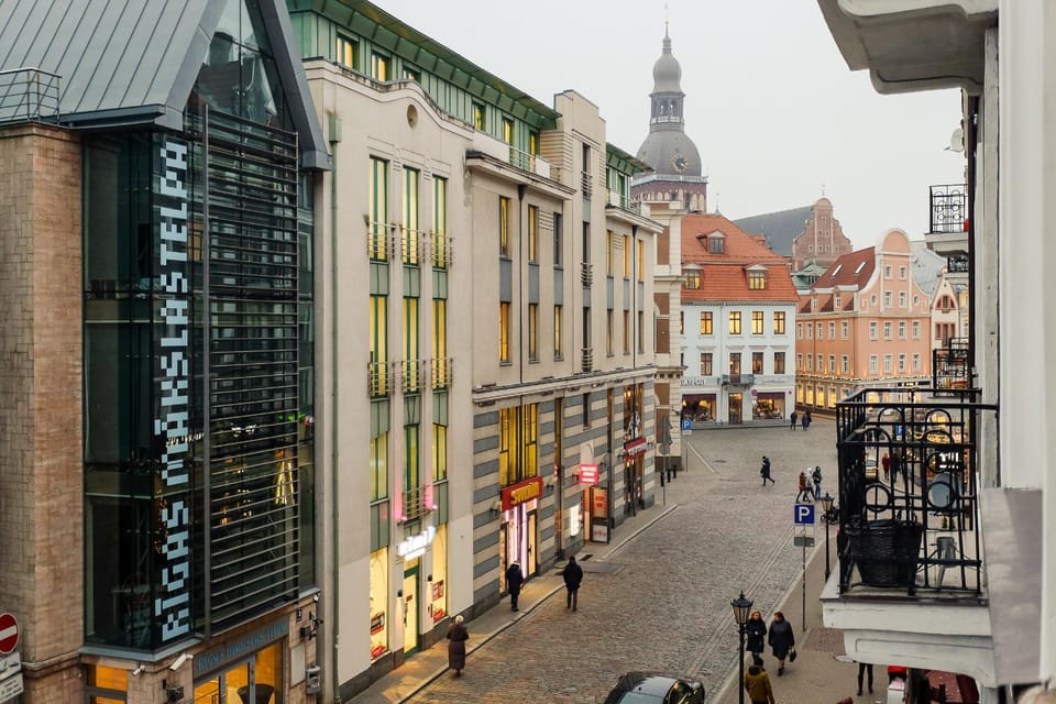 City view, Landmark view, Street view
