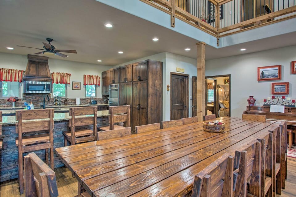 All-Encompassing Family Retreat Near Lake Texoma! House in Lake Texoma