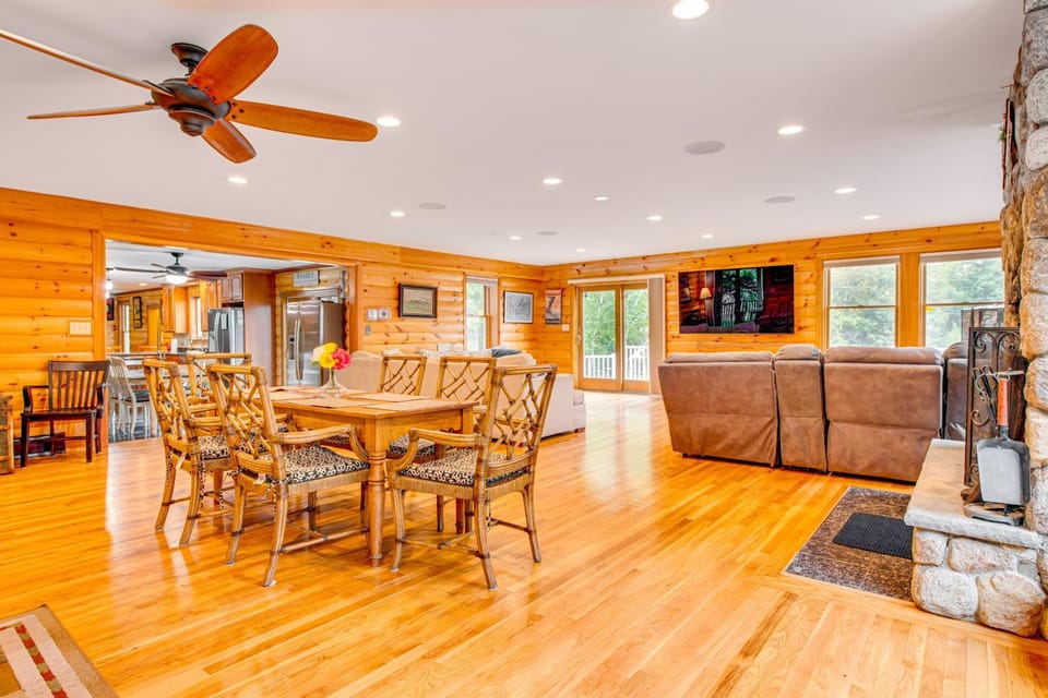 Deck For Entertaining: Belmont Group Getaway House in Belmont