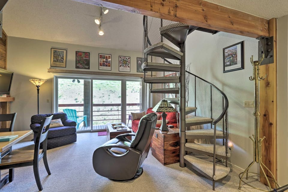 Mt Crested Butte 'Cajun Chalet' Condo: Walk to Ski House in Colorado