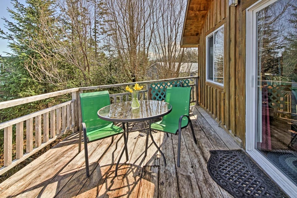 'A Room with a View' Peaceful Retreat on PoW Apartment in Prince of Wales Island