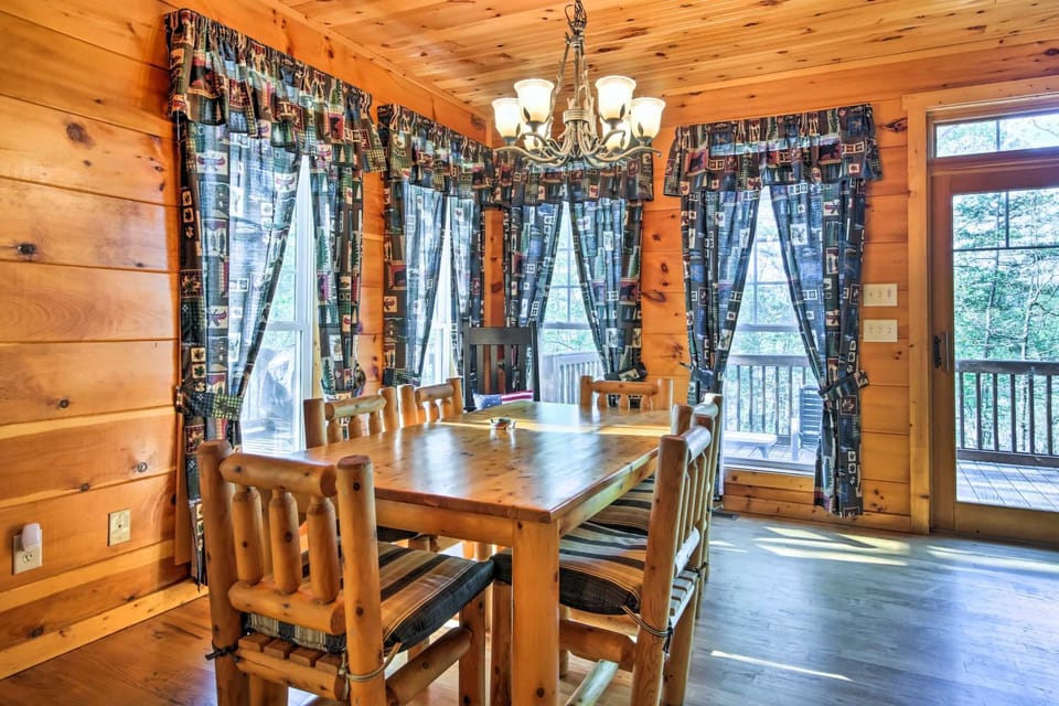 Lakefront South Carolina Abode w/ Deck & Boat Dock House in Lake Hartwell