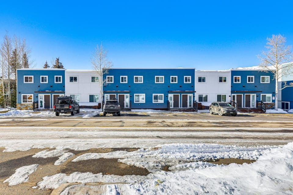 Dillon Reservoir On-Site: Central & Scenic Condo! House in Dillon