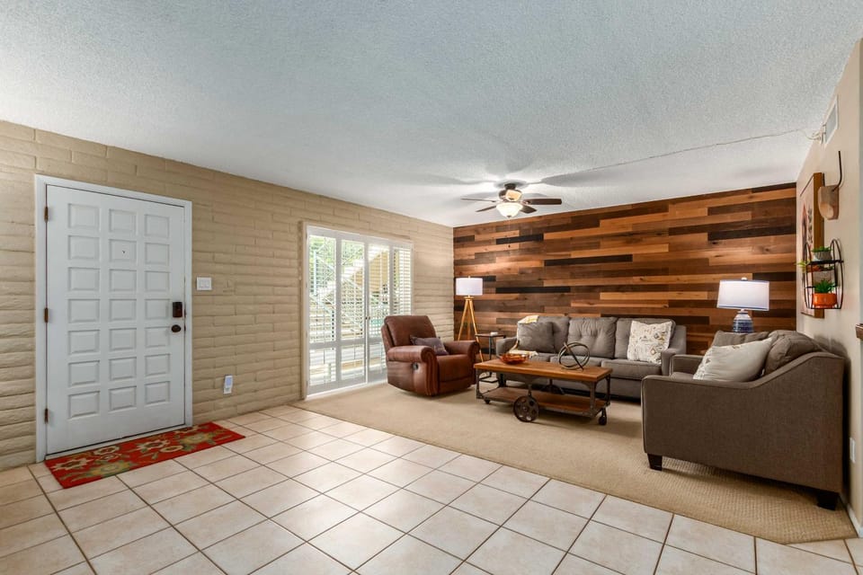 Furnished Patio! 'Casa Feliz' Old Town Condo House in Scottsdale