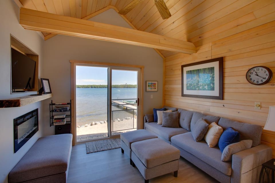 Private Beach & Dock: Little Traverse Lake Cottage House in Sleeping Bear Dunes