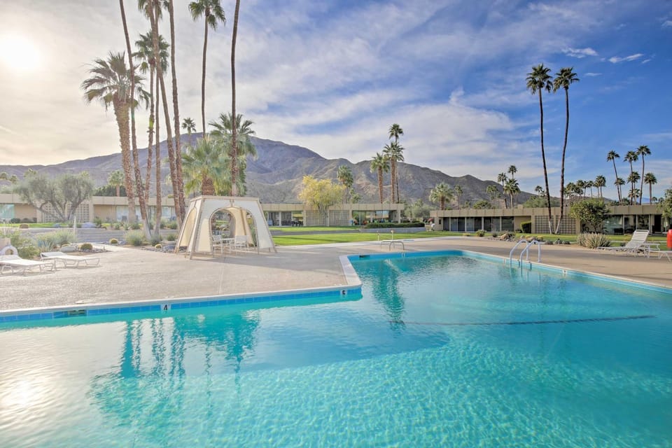 Patio, Grill & Mtn Views: Luxe Home in Palm Desert House in Rancho Mirage