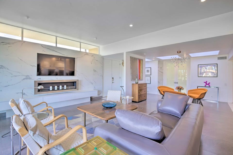 Patio, Grill & Mtn Views: Luxe Home in Palm Desert House in Rancho Mirage