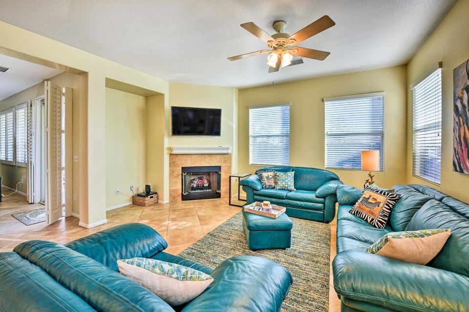 Indian Palms Resort Home w/ Yard & Community Perks House in La Quinta